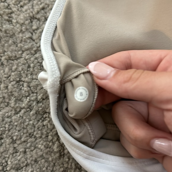 White Lululemon align tank - Picture 3 of 4